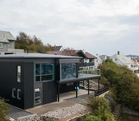 Modern Near Lägenhet