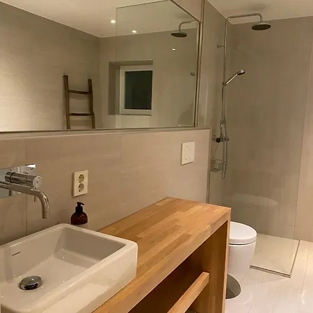 Apartment Modern Near